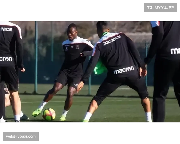 蔚蓝海岸德比战术博弈 摩纳哥主场掌控节奏取胜